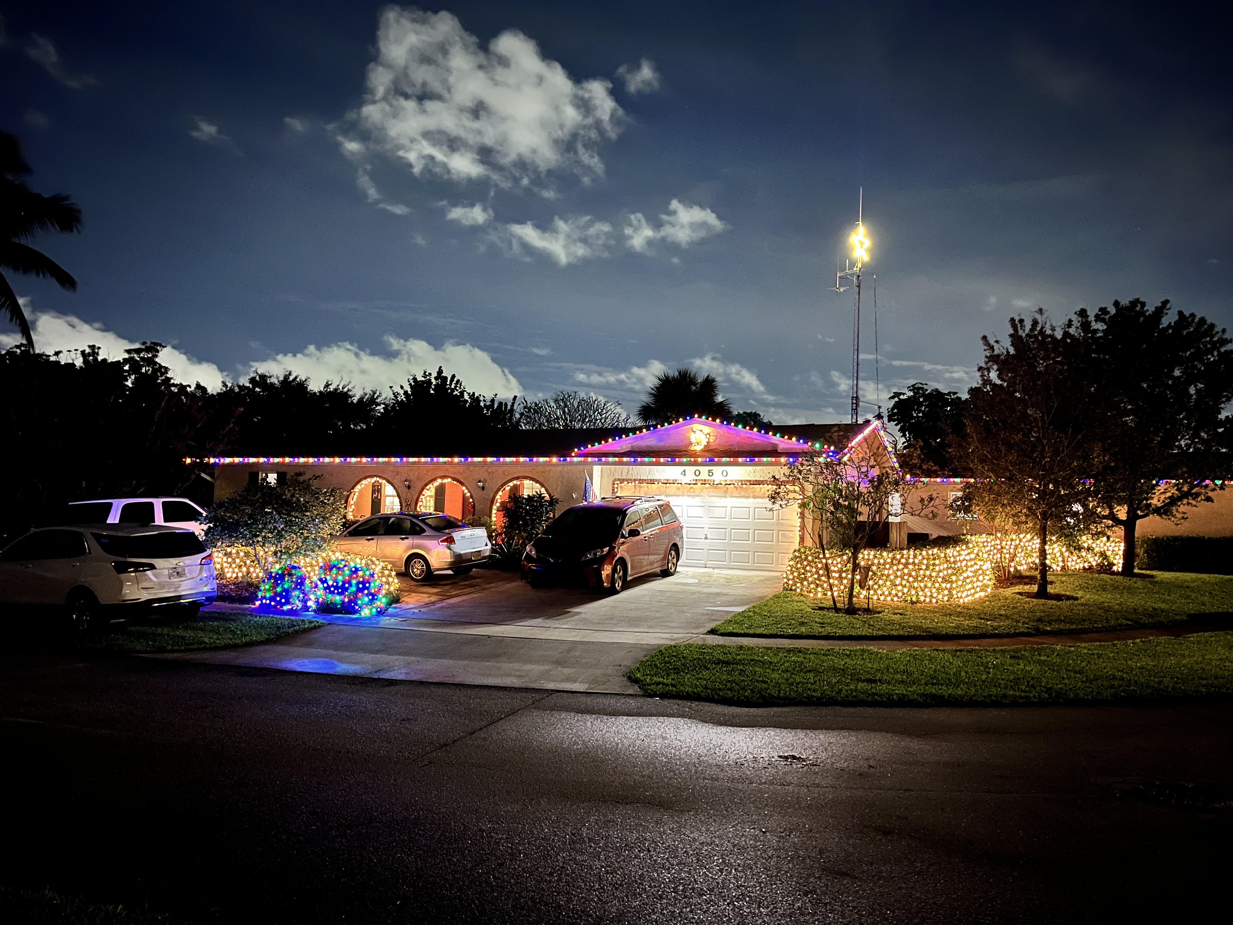 2025 Holiday Light Contest 13 Brian Cathcart 2025 Holiday Light Contest 13 Brian Cathcart