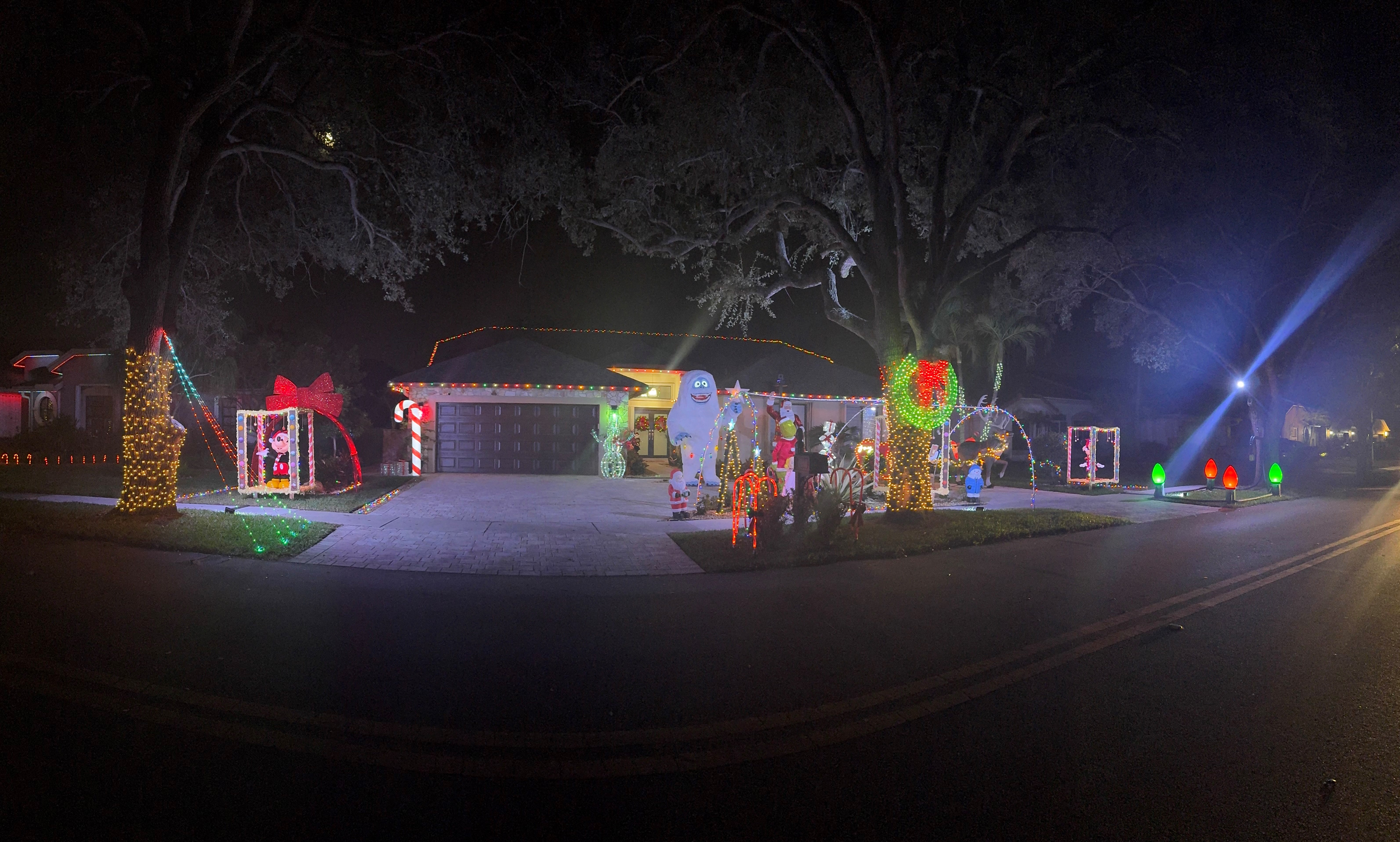 2025 Holiday Light Contest 5 Moncayo Family 2025 Holiday Light Contest 5 Moncayo Family