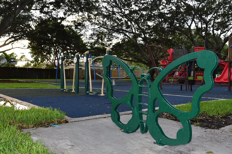 52829800000_77d5219186_c